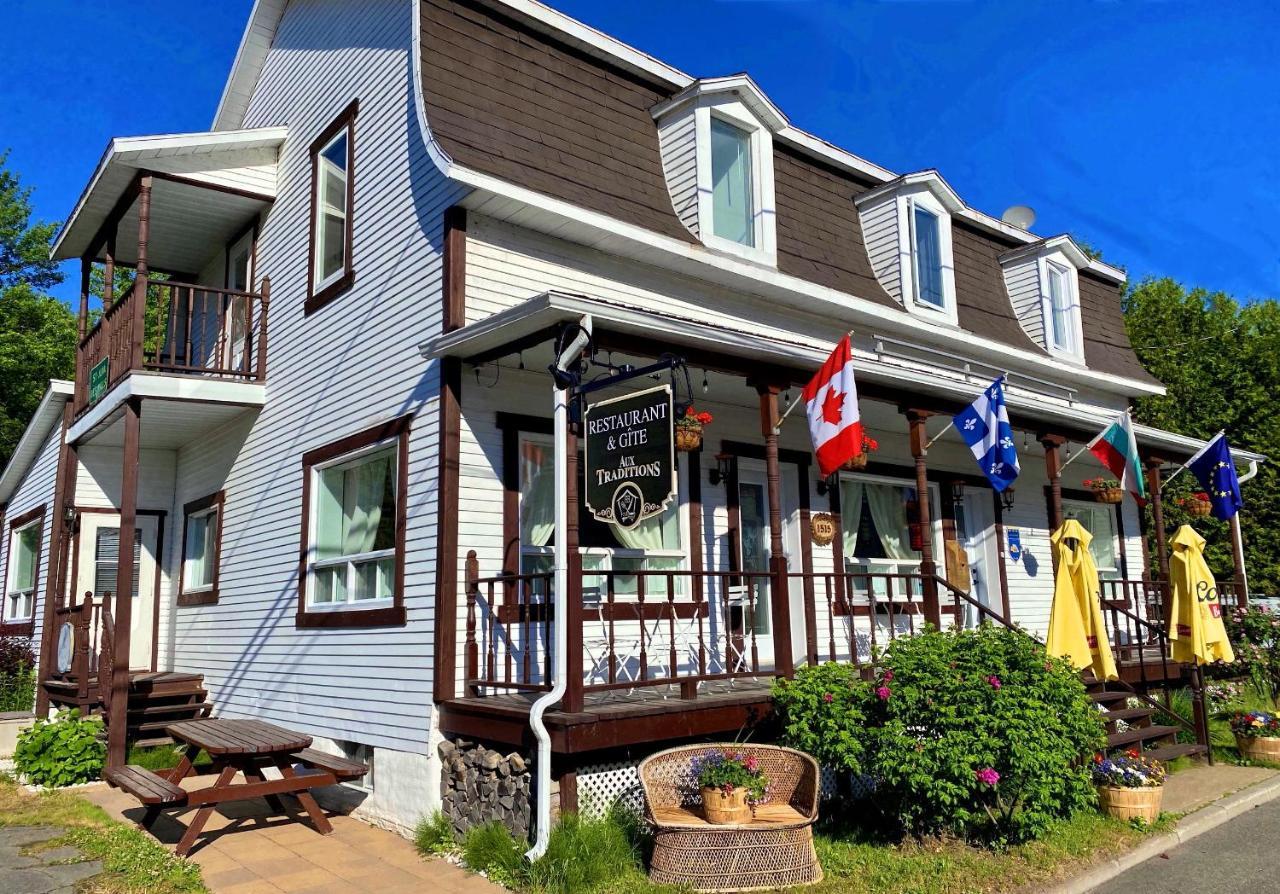 Gite Aux Traditions Saint-Jean-des Piles Exterior photo