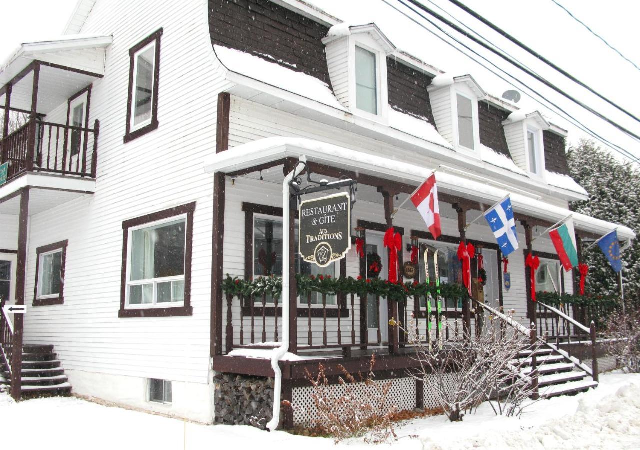 Gite Aux Traditions Saint-Jean-des Piles Exterior photo